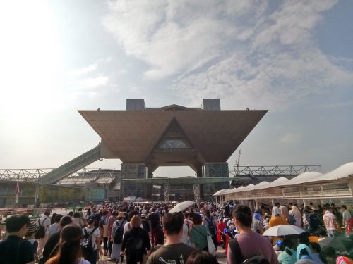 ビッグサイト正面